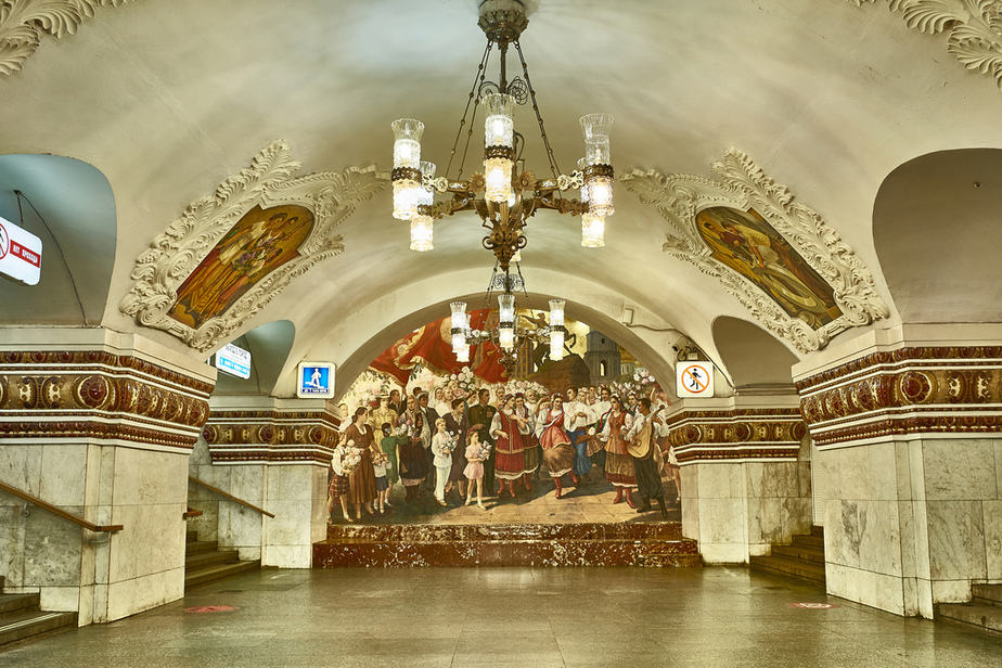 tàu điện ngầm moscow Kievskaya-Metro-Station_1200x0
