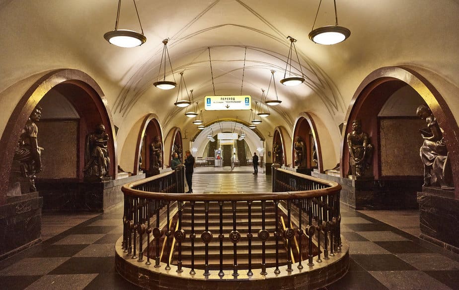 ga tàu điện ngầm moscow - Ploshchad-Revolyutsii-Station